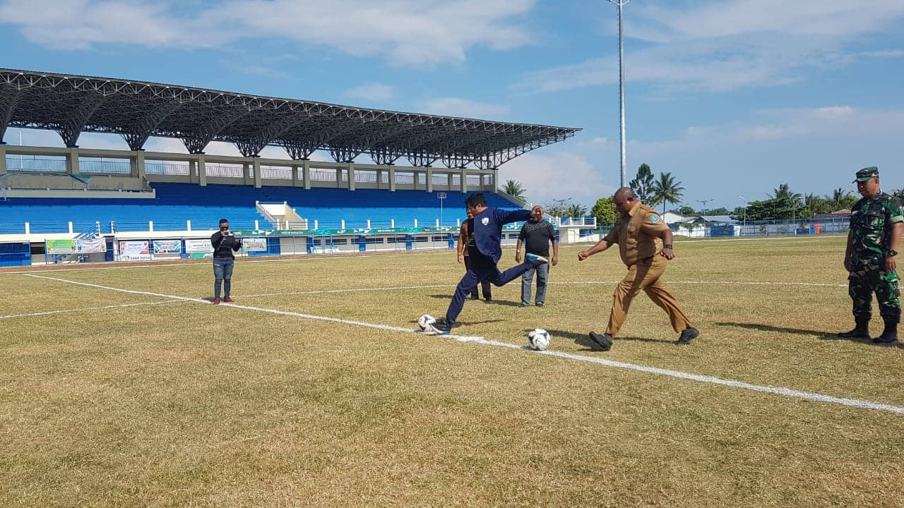 Ilustrasi berita Papua: KKSS Gelar Kompetisi Sepak Bola CUP I, Diikuti 9 Tim Hadirkan Bibit Sepak Bola yang Unggul
