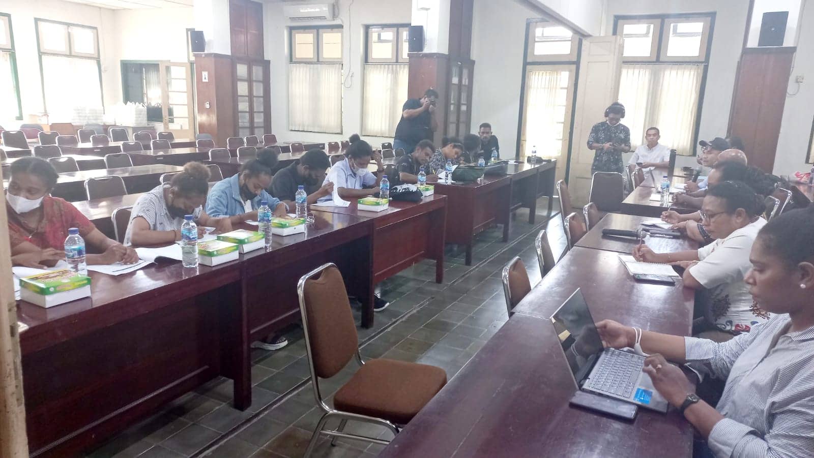 Ilustrasi berita Mimika: Mahasiswa Asal Mimika di Kota Studi Yogyakarta Tatap Muka Bersama Tim Monev, Sampaikan Semua Keluh-kesah
