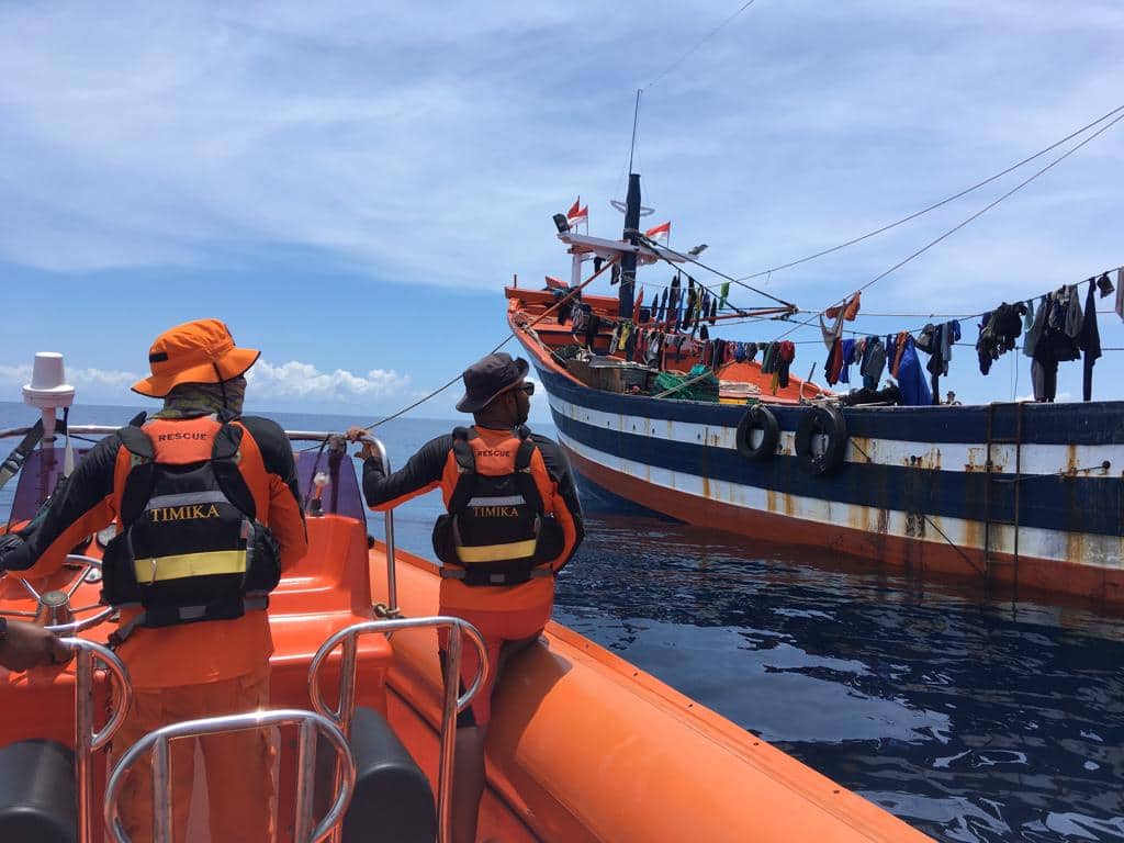 Ilustrasi berita Mimika: Keberadaan ABK KM Agung Bahari 03 yang Jatuh di Kokonao Masih Tanda Tanya, Tim SAR Dirikan Bivak di Migiwia