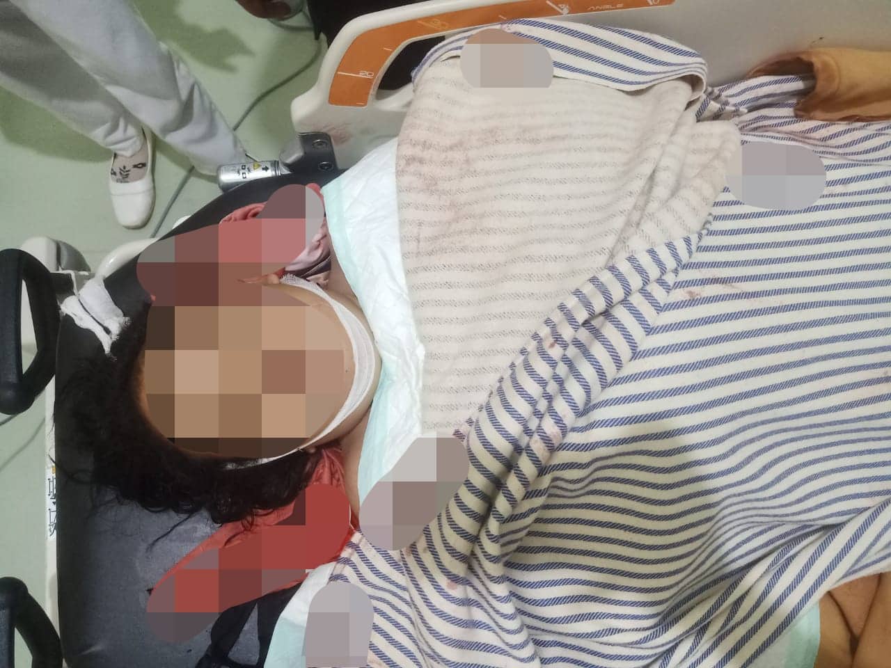 Ilustrasi berita Mimika: Heboh!! Wanita Cantik Ditemukan Tewas Bersimbah Darah di Jaya Hotel, Pasangan Prianya Kritis