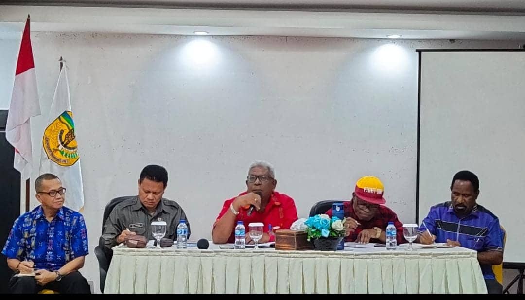Ilustrasi berita Mimika: Sejumlah Perwakilan Yayasan Pendidikan Swasta di Mimika Bertemu Plt Bupati John Rettob Sampaikan Keluh-kesah