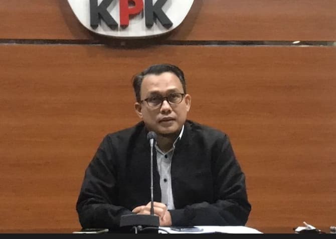 Ilustrasi berita NASIONAL: Terlibat Suap Dana Perimbangan Salah Satu Kabupaten di Papua, KPK Limpahkan Berkas Perkara Ketua Harian DPD PAN Subang