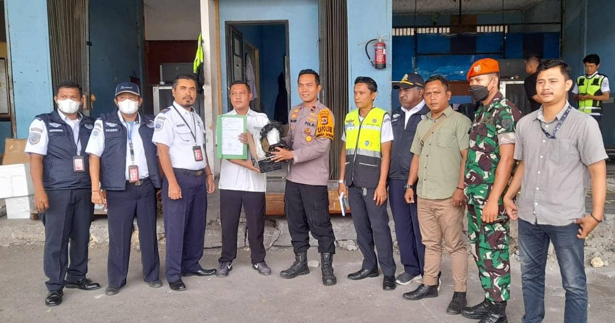 Ilustrasi berita Papua: Petugas Bandara Sentani Gagalkan Penyelundupan Ganja Seberat 500 Gram Dari Jayapura Ke Jakarta