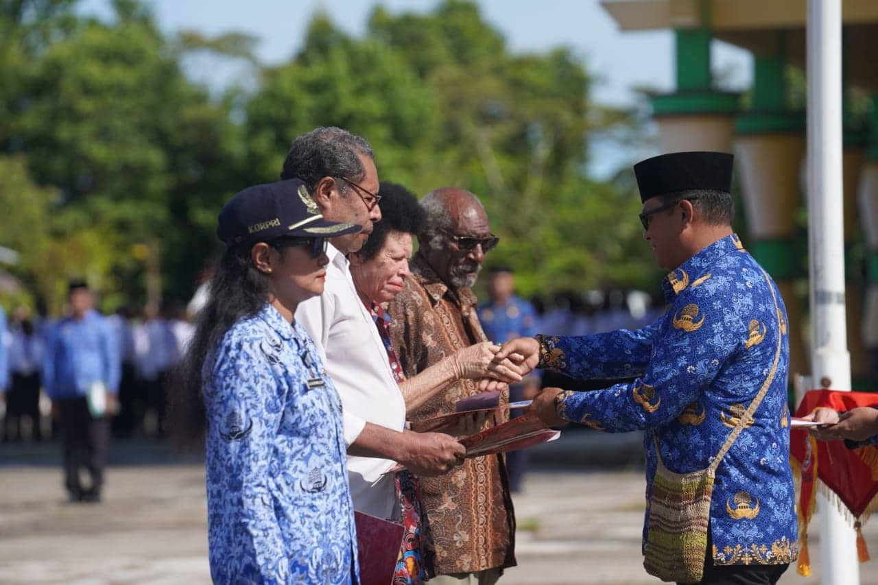 Ilustrasi berita Papua: Tiga Pensiunan dan 167 PNS Dilingkup Pemda Mappi Terima Penghargaan di HUT Korpri