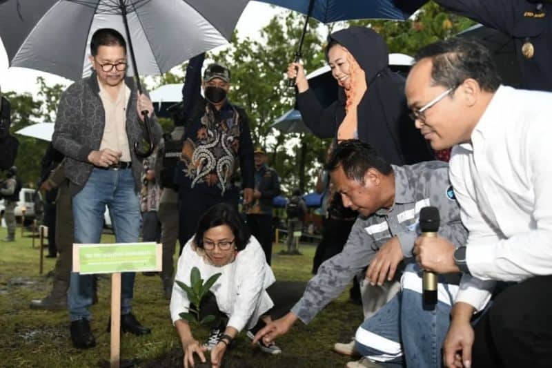 Ilustrasi berita Mimika: Tulis Cuitan Pengalaman Berkunjung ke Timika, Sri Mulyani: Bangun Jalan dan Kantor Pemerintah Pakai Tailing Freeport