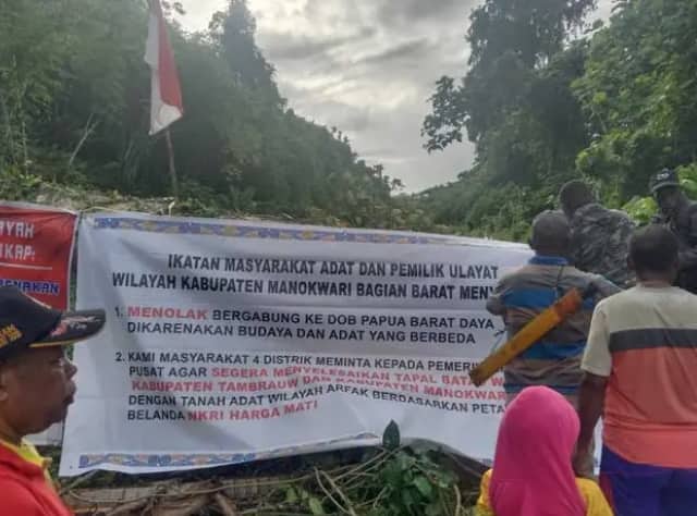 Ilustrasi berita Papua: Masyarakat Adat Manokwari Pegunungan Arfak dan Bintuni Tolak Gabung Provinsi Papua Barat Daya