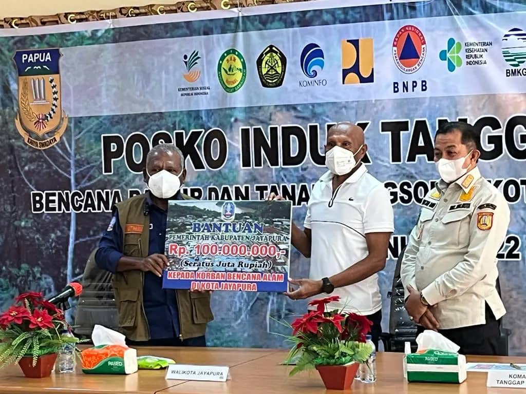 Ilustrasi berita BERITA UTAMA: Pemkab Jayapura Bantu Korban Banjir Dan Longsor Kota Jayapura