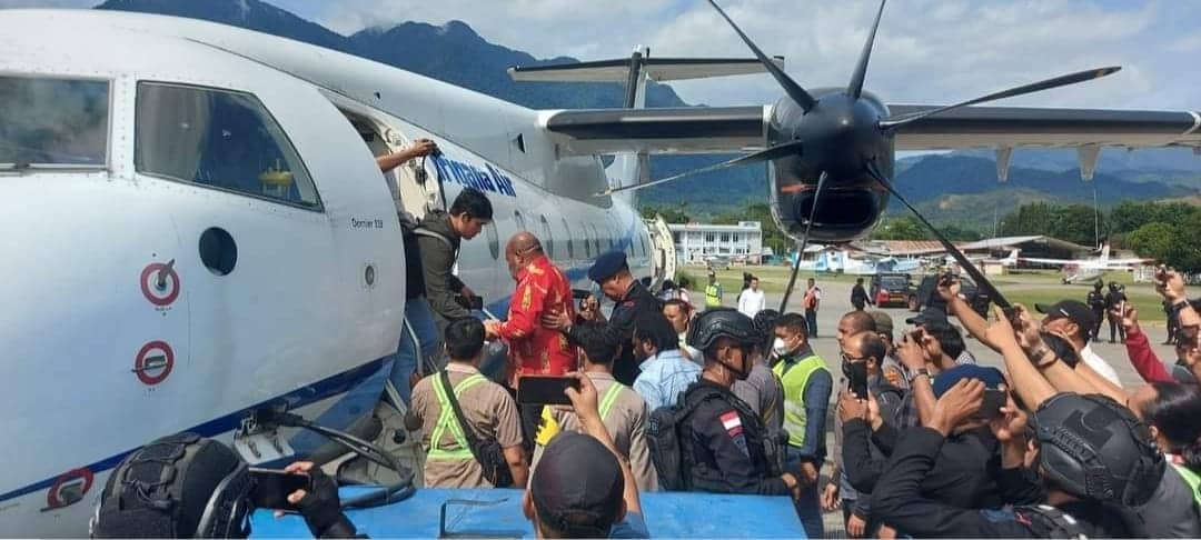 Ilustrasi berita Papua: Pasca Penangkapan Gubernur Enembe, Jayapura - Sentani Sempat Rusuh, Kapolresta : Mari Jaga Kota Jayapura