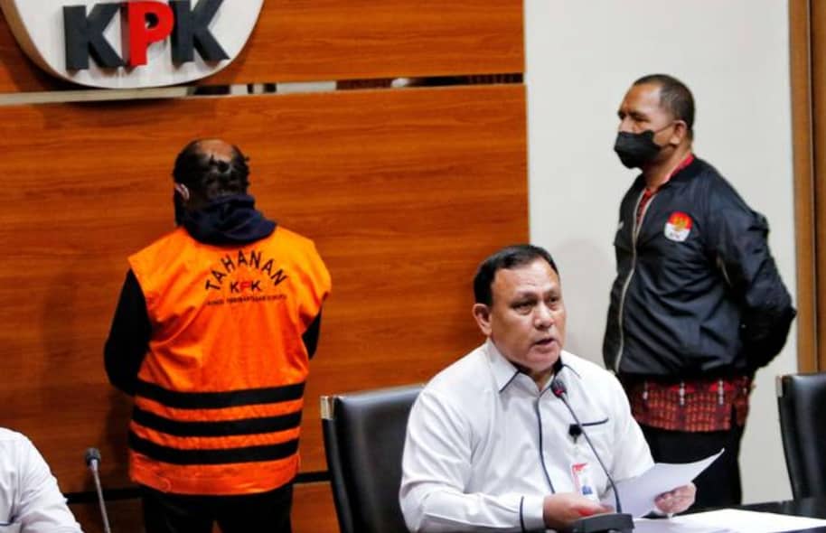 Ilustrasi berita Papua: 110 Saksi Diperiksa, KPK Duga Ricky Ham Pagawak Terima Suap dan Gratifikasi Senilai Rp 200 Miliar