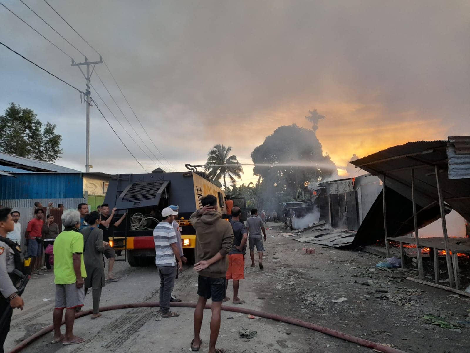 Ilustrasi berita Papua: Puluhan Kios di Pasar Sore Siriwini Nabire Ludes Terbakar