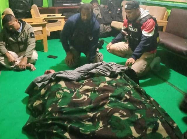 Ilustrasi berita Papua: Tadi Malam, Satu Prajurit TNI dan Satu Anggota Polisi Tewas Ditembak Orang Tak Dikenal di Puncak Jaya