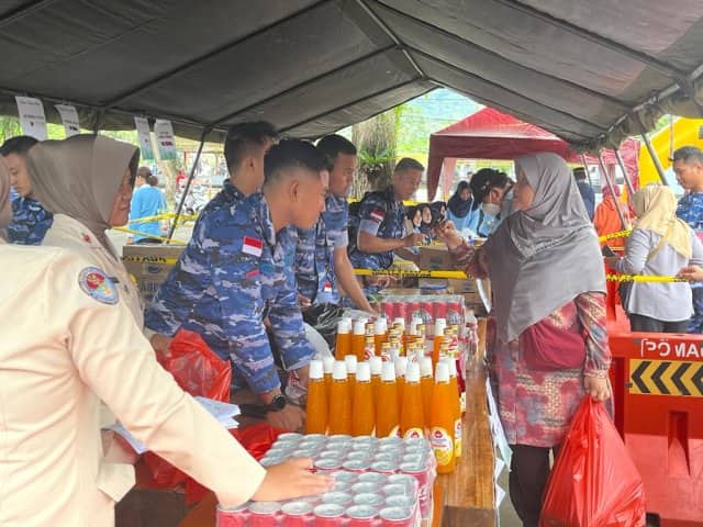 Ilustrasi berita Papua: Bazar Murah Lanud Silas Papare,Bantu Masyarakat Sediakan Sembako Murah Hadapi Lebaran