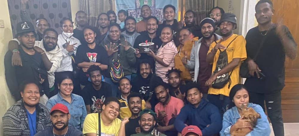 Ilustrasi berita Mimika: Disinyalir Syarat Praktek Nepotisme dan Kesukuan, IPMAMI Tolak Penerimaan Bantuan Studi Oleh Bagian SDM Pemda Mimika