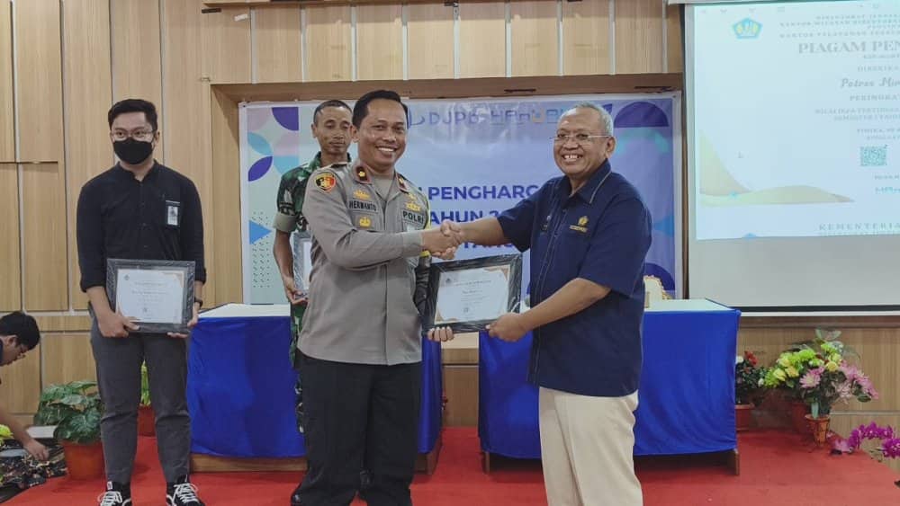 Ilustrasi berita Mimika: Polres Mimika Raih Penghargaan Satker Terbaik Pelaksanaan IKPA dan EPA Semester Pertama Tahun 2023