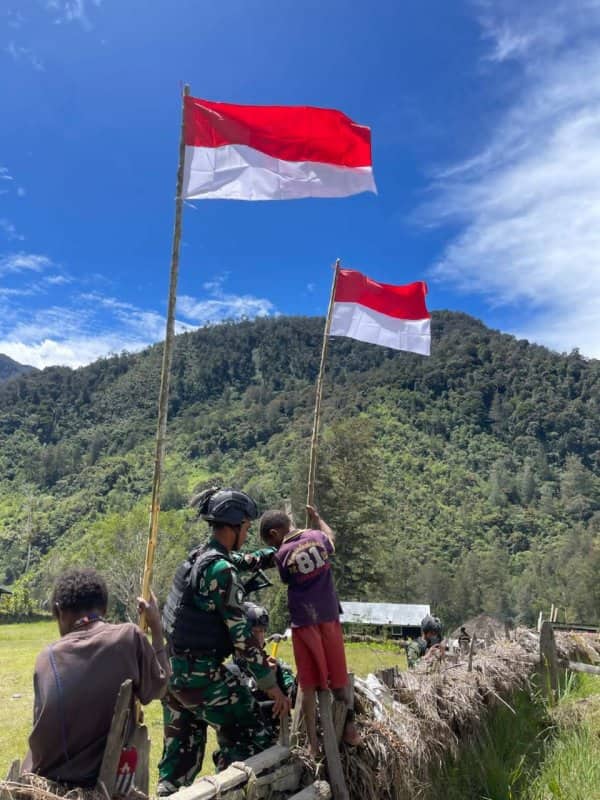 Ilustrasi berita Mimika: Ganggu Rangkaian Kegiatan HUT RI ke-78 di Puncak, Anggota KST Papua Tertembak Saat Kontak Senjata Dengan TNI