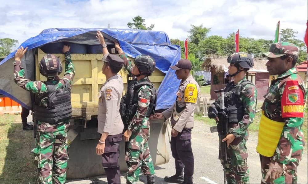 Ilustrasi berita Papua: Rawan, Satgas Yonif 310/KK Gelar Sweeping Gabungan di Jalur Trans Papua