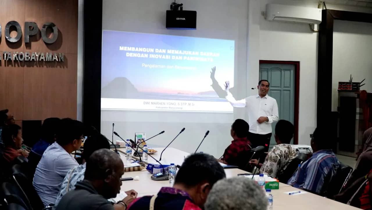 Ilustrasi berita Papua: Pemkab Mappi Gandeng Kemenparekraf RI Sosialisasi Strategi Pemasaran Pariwisata kepada UMKM