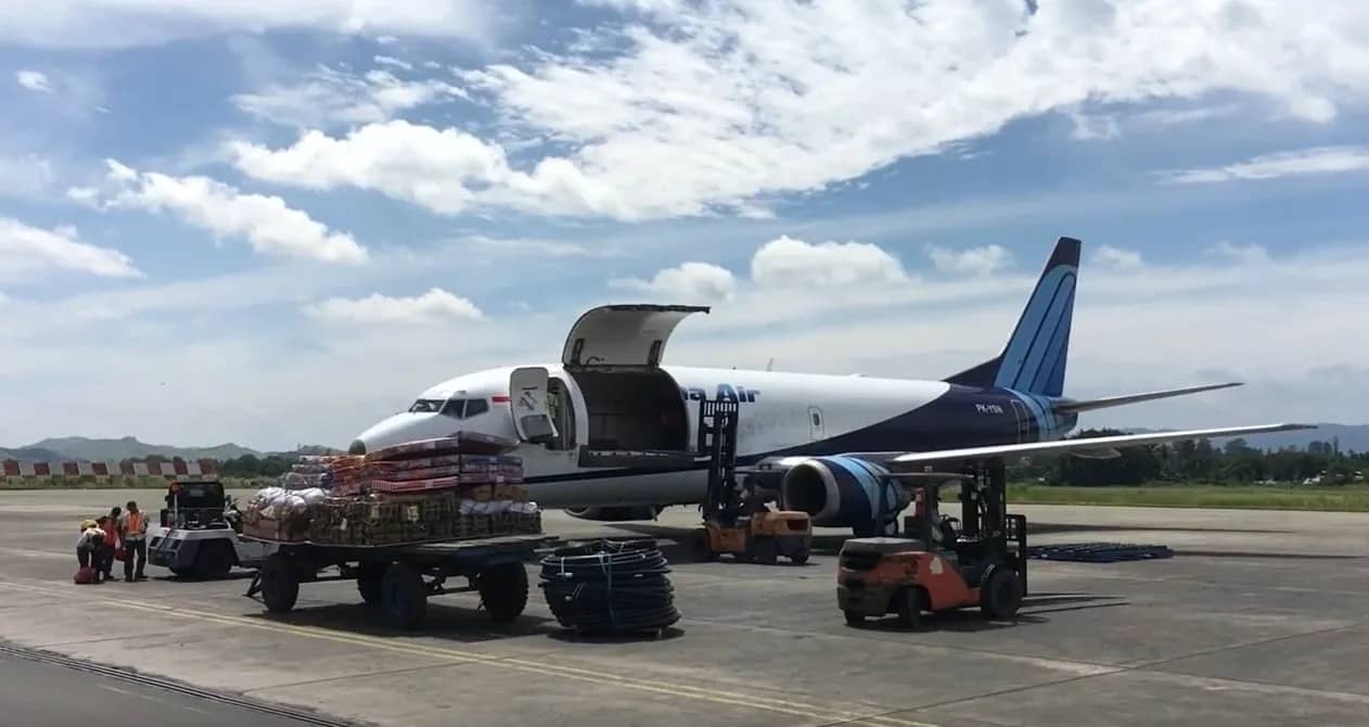 Ilustrasi berita Papua: Ban pecah, Pesawat Cargo Trigana Air Gagal Terbang Dari Bandara Sentani