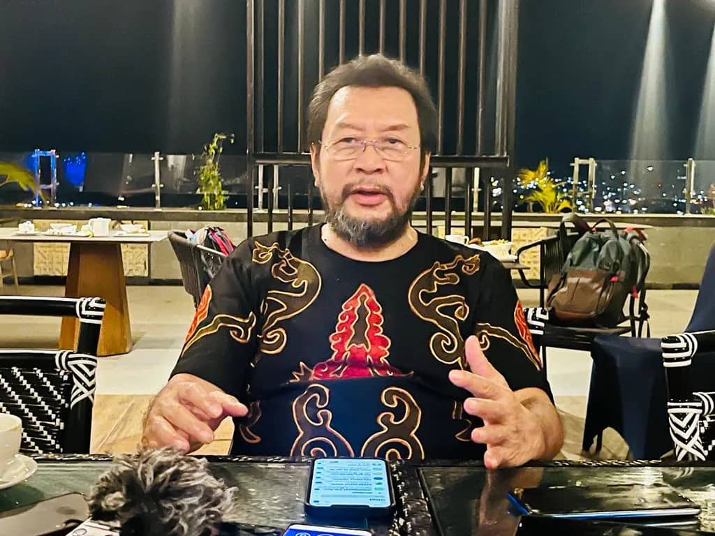 Ilustrasi berita Papua: Maju Caleg DPD RI Papua Tengah, Yorrys Raweyai Ajukan Misi Pendidikan dan Kesehatan Gratis