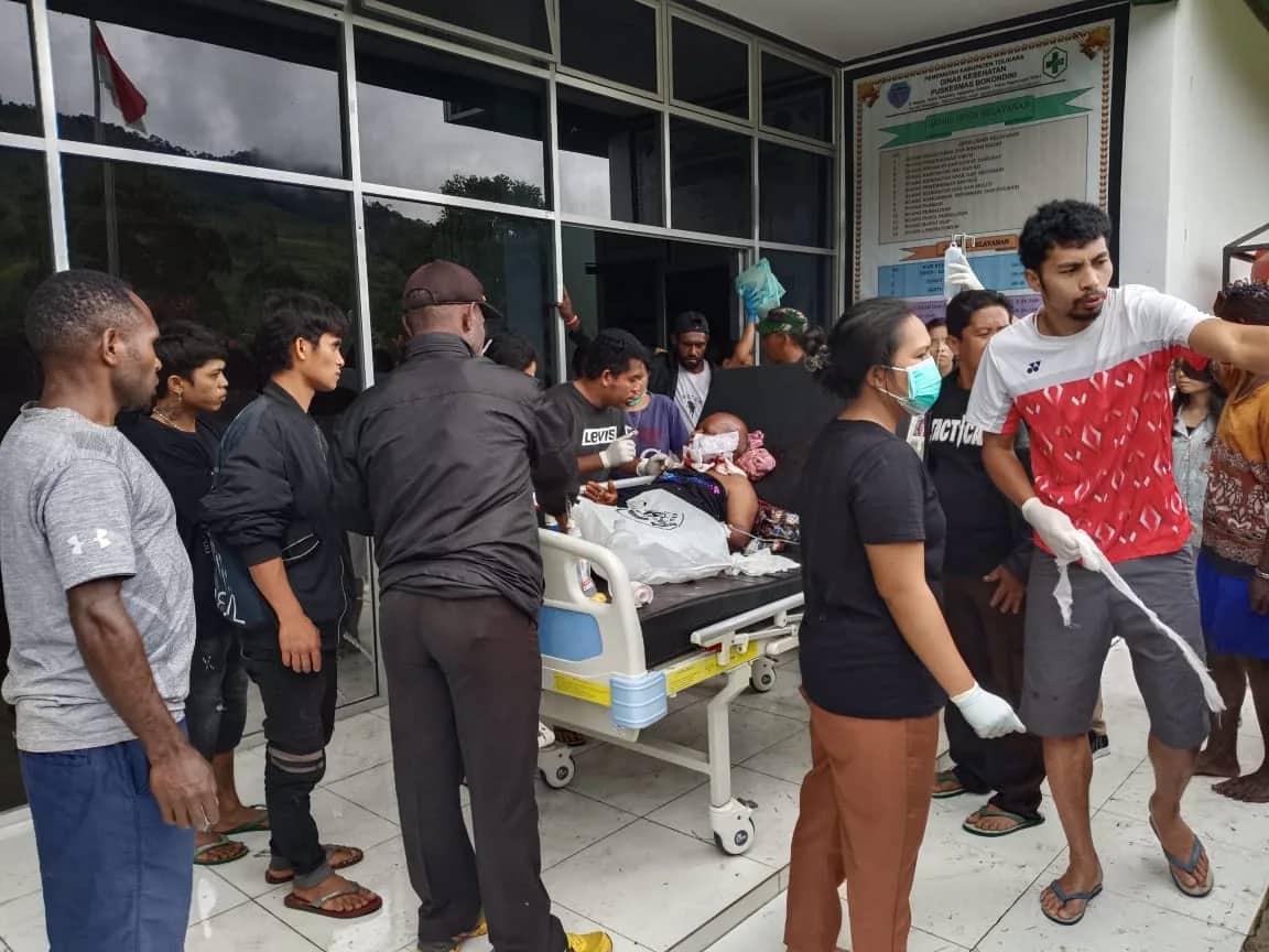 Ilustrasi berita JAYAPURA: Seorang Pendeta Ditebas Parang di Bandara, Korban Dirujuk ke RSUD Wamena