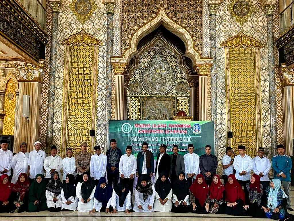 Ilustrasi berita JAYAPURA: 75 Pengurus MUI di Tingkat Distrik Kabupaten Jayapura Dilantik, Mustofa: Bangun Silaturahmi Atasi Masalah