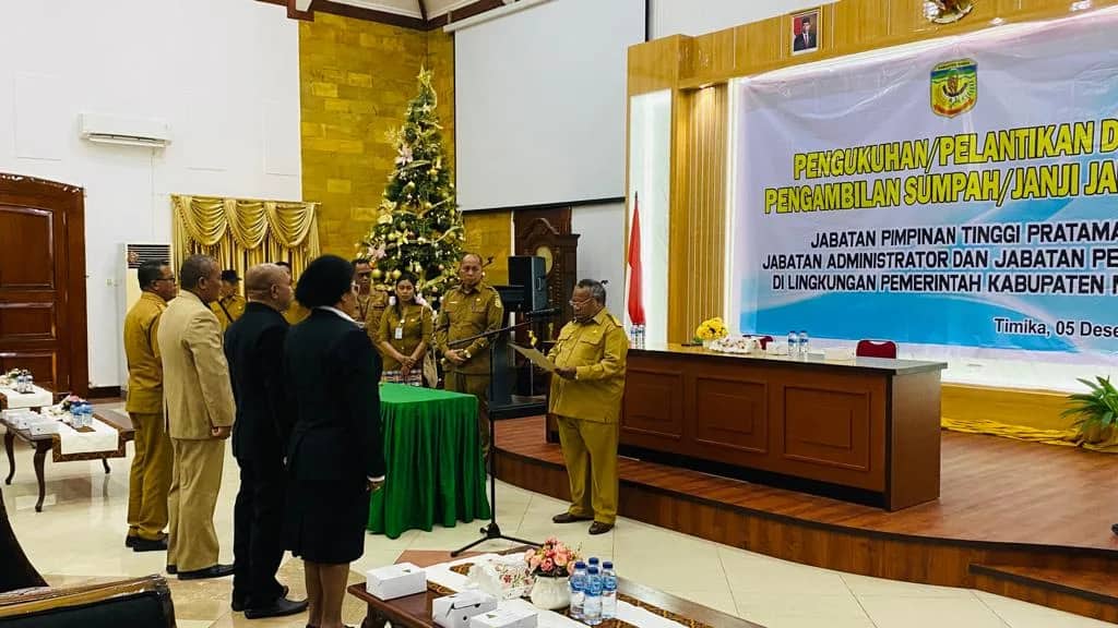 Ilustrasi berita Mimika: Kepala Sekolah SMP Diangkat Jadi Kepala Distrik, Bupati Mimika Resmi Dilaporkan ke Mendagri, MenPAN, KASN dan Ombudsman