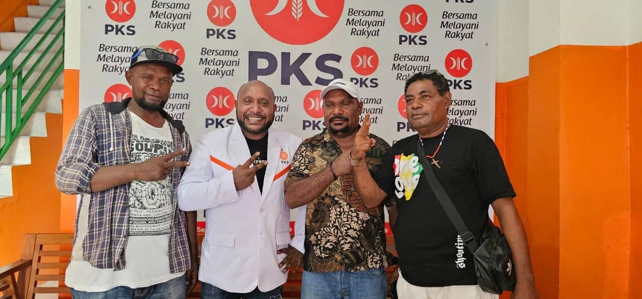 Ilustrasi berita PEMILU 2024: Elfinus Omaleng Caleg DPR RI Papua Tengah Nomor Urut 2, Anak Muda Amungme Sang Pejuang Masyarakat Pemilik Hak Ulayat