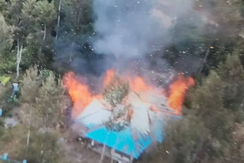 Ilustrasi berita Papua: KKB Bakar Rumah Dinas Anggota DPRD Intan Jaya
