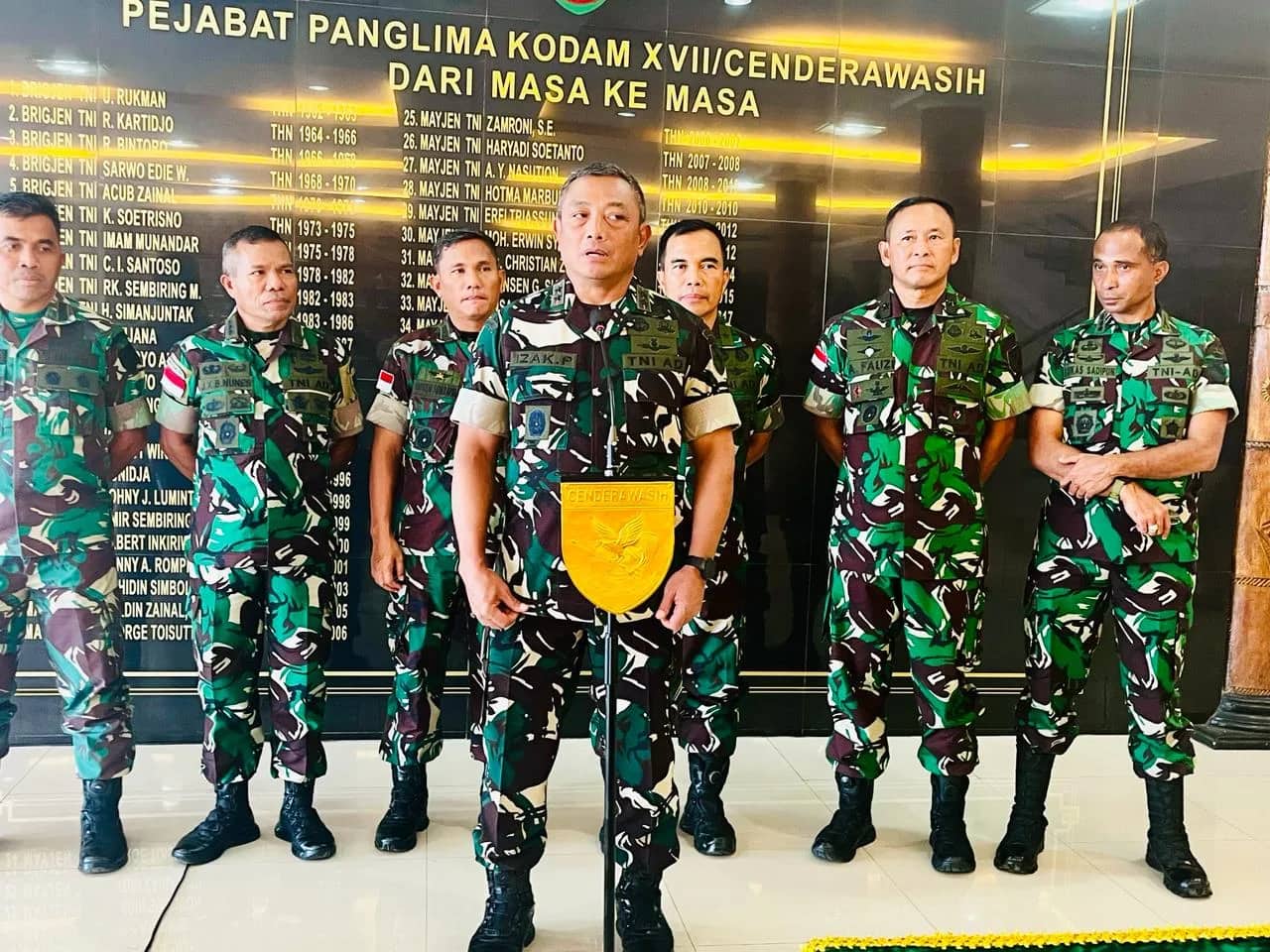 Ilustrasi berita Papua: Aksi Kontak Tembak Antara TNI-Polri dan KKB di Intan Jaya Ternyata Dipicu Isu Bom Dalam Tubuh Patung Yesus