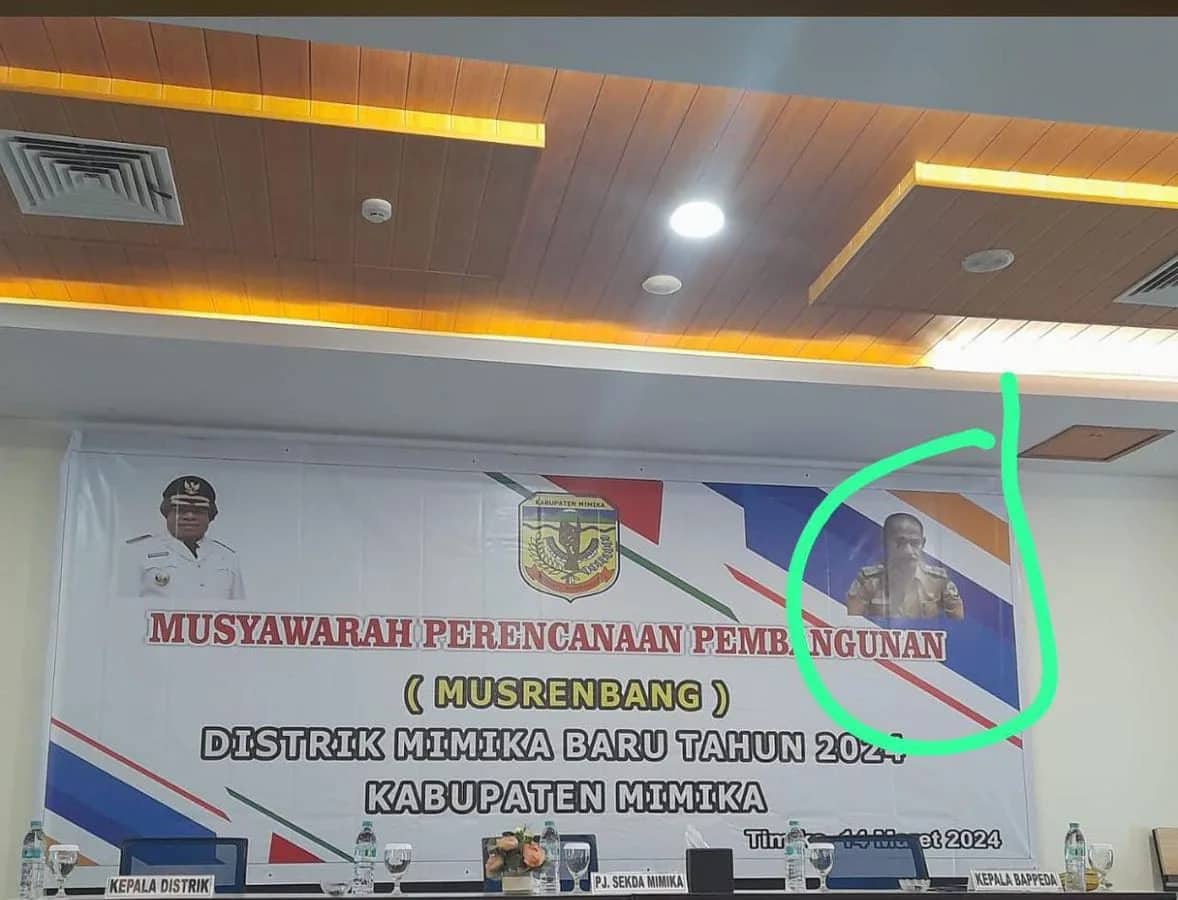 Ilustrasi berita Mimika: Tidak Hanya Spanduk Distrik Miru yang Hapus Foto Wakil Bupati, 30 Guru Kontrak Juga "Dihapus" Karena Diangkat Melalui SK Plt Bupati