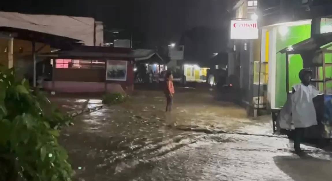 Ilustrasi berita JAYAPURA: Semalam Kota Jayapura dan Kabupaten Jayapura Dikepung Banjir