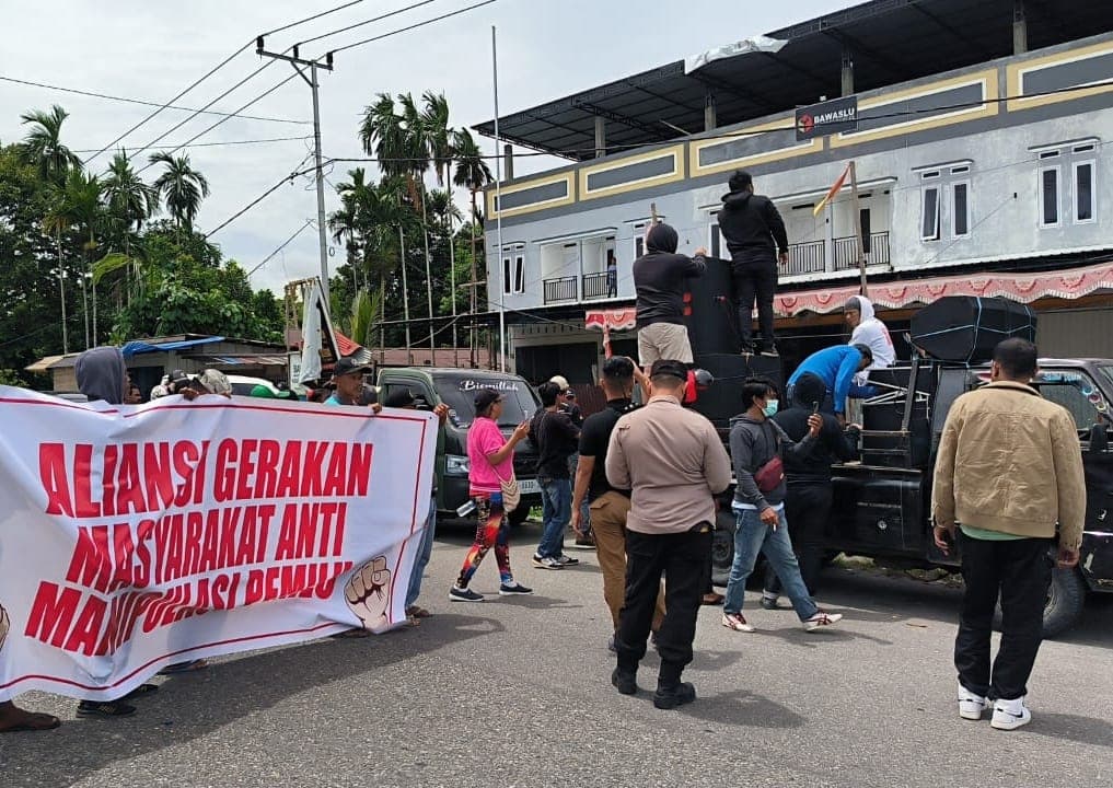 Ilustrasi berita MIMIKA: Aliansi Gerakan Masyarakat Anti Manipulasi Pemilu Demo di Kantor KPU dan Bawaslu Mimika