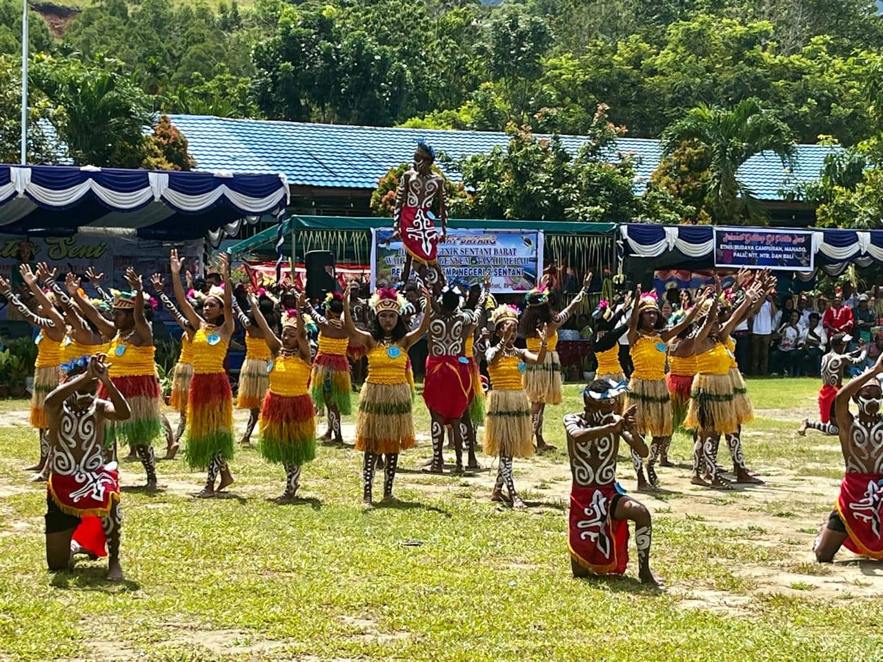 Ilustrasi berita JAYAPURA: Implementasi Kurikulum Merdeka, SMP Negeri 2 Sentani Gelar Pentas Seni Budaya Nusantara