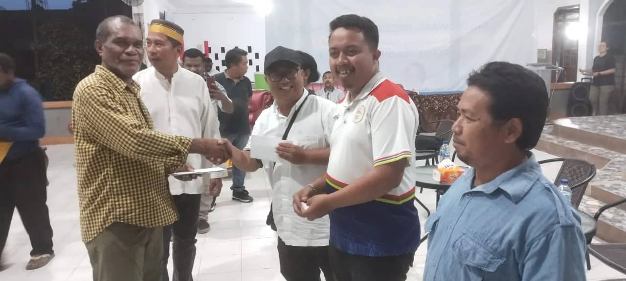 Ilustrasi berita JAYAPURA: Jalin Silahturahmi Dengan Jurnalis, Ondofolo Kampung Sereh Sentani Yanto Eluay Gelar Buka Puasa Bersama