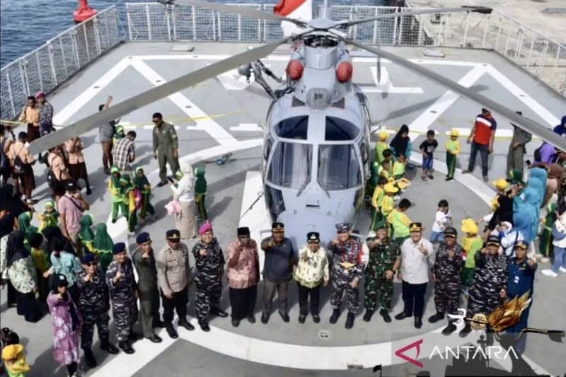 Ilustrasi berita Papua: Titik Terakhir di Timika, Empat KRI Operasi Trisila Sudah Sampai di Fakfak