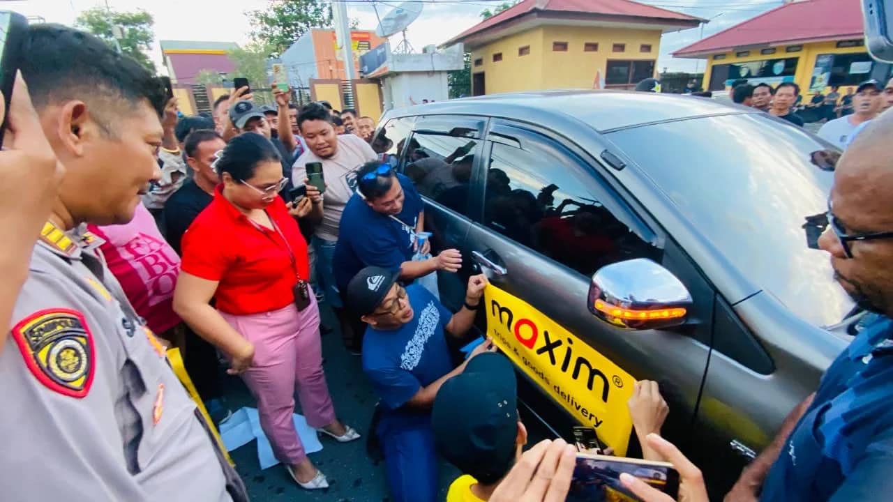 Ilustrasi berita Mimika: Maxim Belum Cabut Laporan Polisi, Aksi Pengerusakan dan Pengancaman oleh Taksi Rental Timika Tetap Diproses Hukum