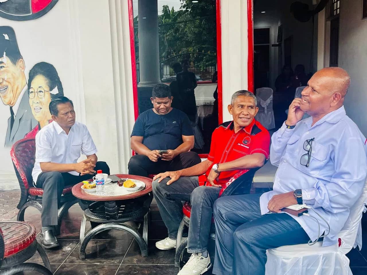 Ilustrasi berita JAYAPURA: Alfius Toam Gandeng Giri Wijayantoro Maju di Pilkada Jayapura