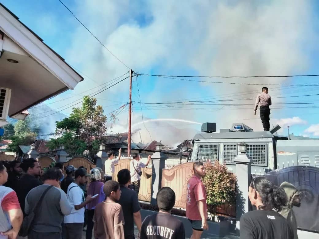 Ilustrasi berita JAYAPURA: Satu Unit Rumah dan Tiga Kamar Kos Ludes Terbakar