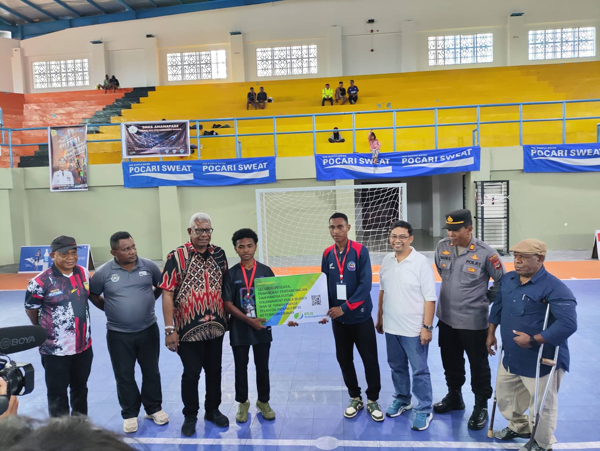 Ilustrasi berita Mimika: 320 Peserta, Official dan Panitia Futsal Bupati Cup 2024 Dilindungi BPJS Ketenagakerjaan, Rudyanto Panjaitan: Asuransi Ini Komitmen Bupati Johannes Rettob