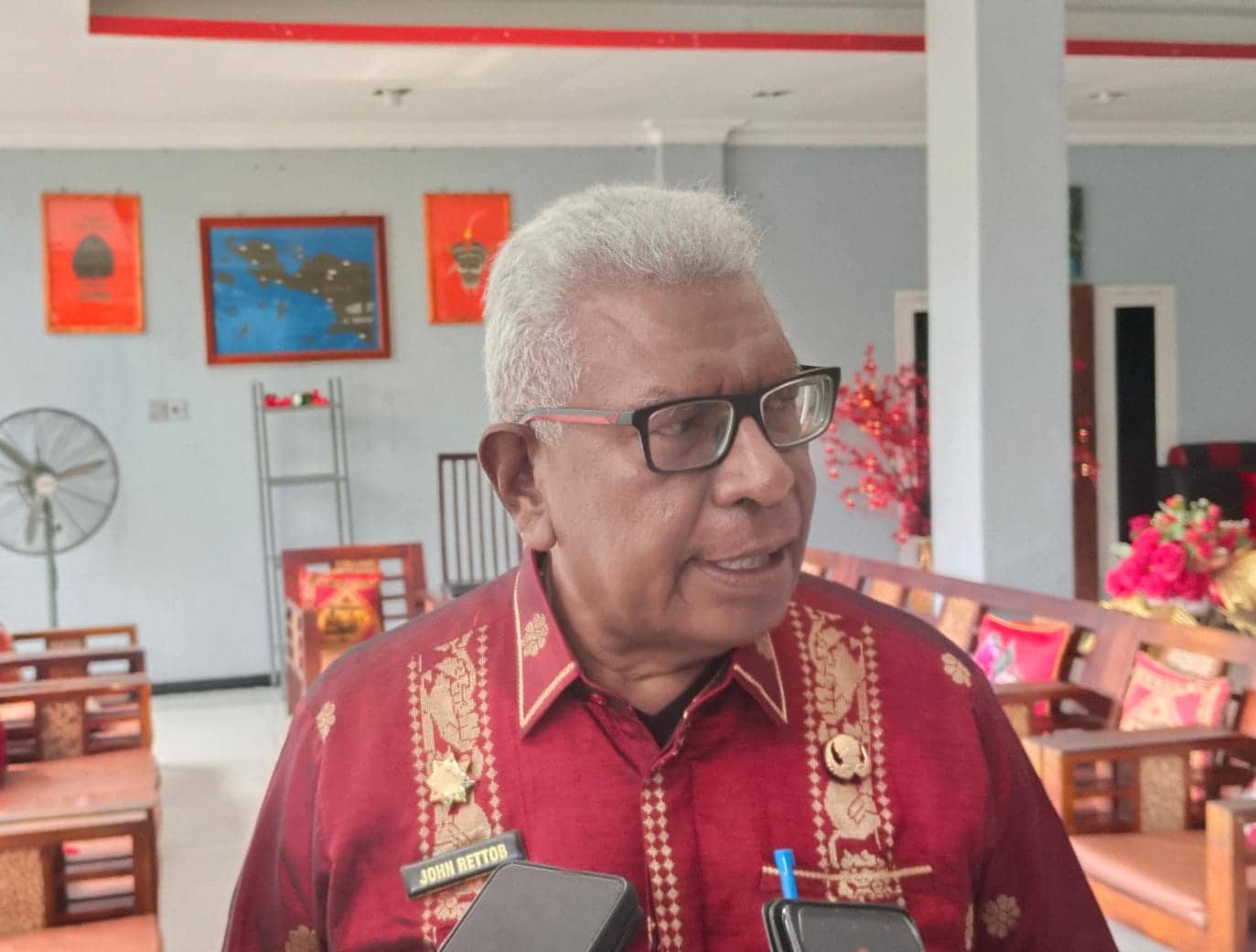 Ilustrasi berita Papua: Bupati Johannes Rettob Sampaikan Belasungkawa Atas Meninggalnya Mr. Glen Malcolm ConninG yang Ditembak di Distrik Alama