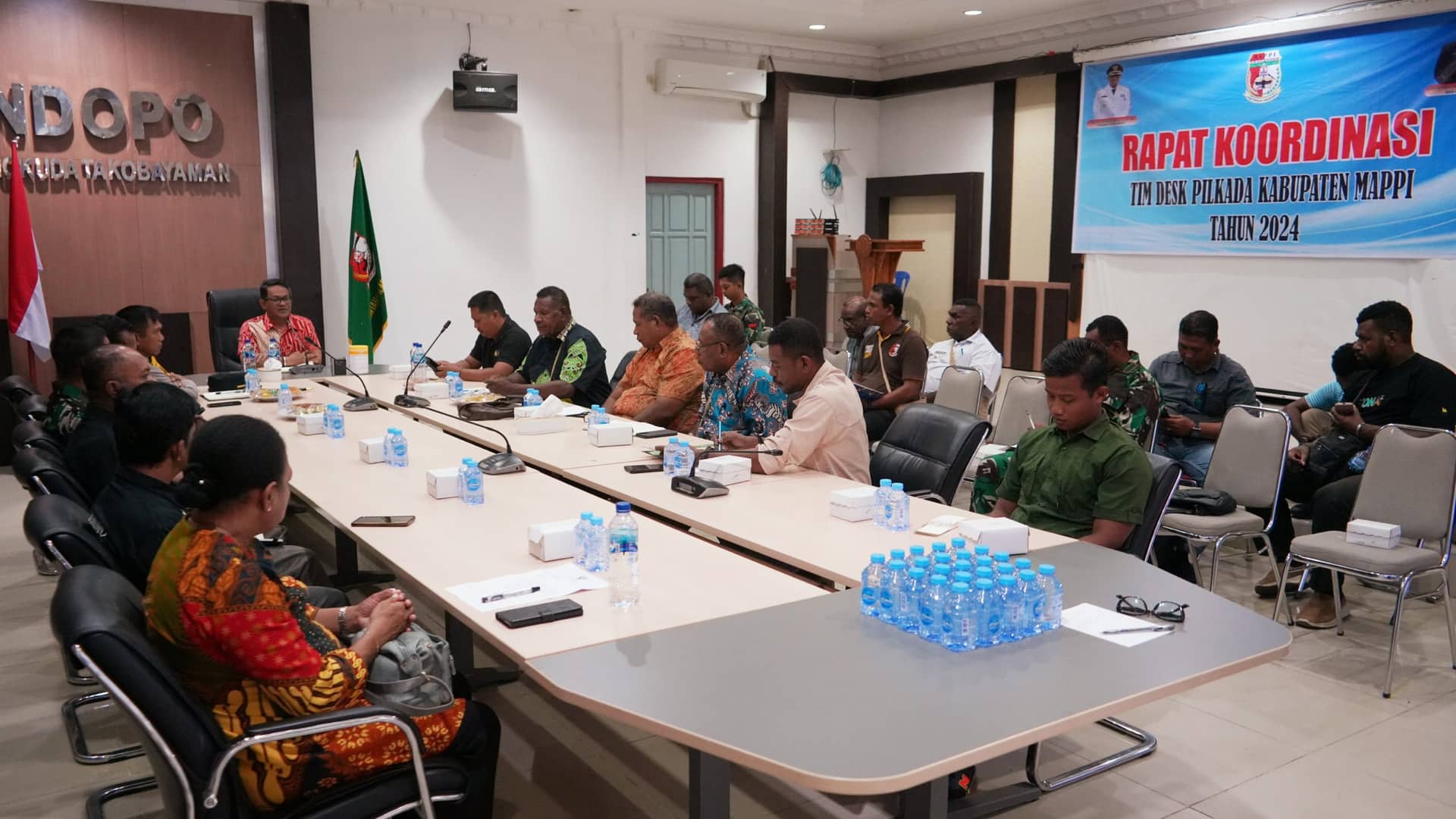 Ilustrasi berita Papua: Awasi dan Kawal Pilkada, Penjabat Bupati Gomar Pimpin Rakor Tim Desk Pilkada Kabupaten Mappi Tahun 2024