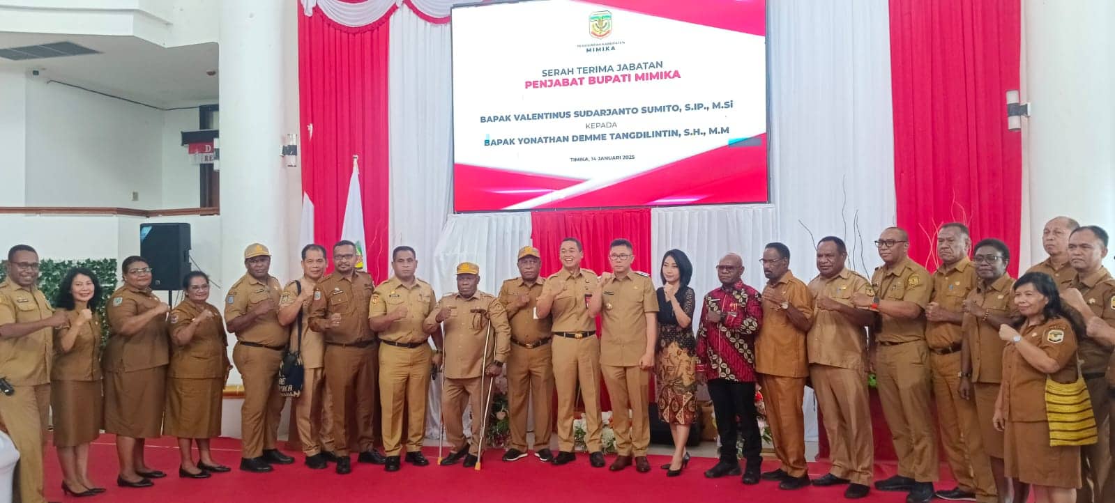 Ilustrasi berita Mimika: Sertijab Pj Bupati Mimika, Valentinus Sumito : Tugas Saya Mewujudkan Pilkada Mimika yang Aman dan Damai Sudah Tercapai