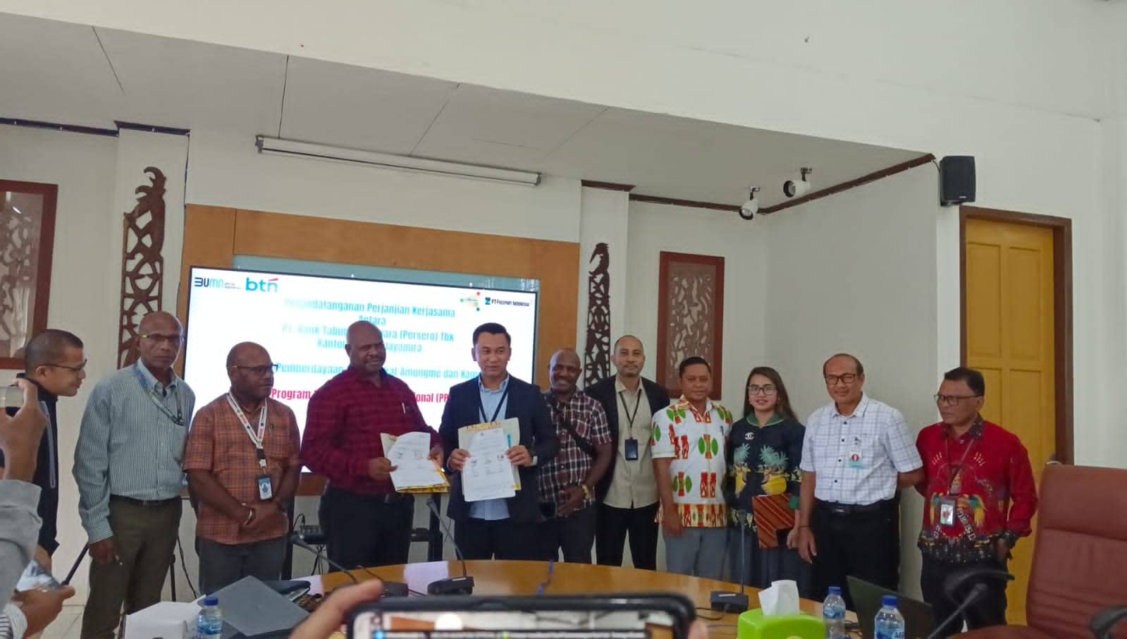 Ilustrasi berita YPMAK: BTN Jayapura dan YPMAK Kolaborasi Ciptakan 20 Pengusaha Baru dari Suku Amungme-Kamoro Lewat Program Pendampingan & Literasi Keuangan