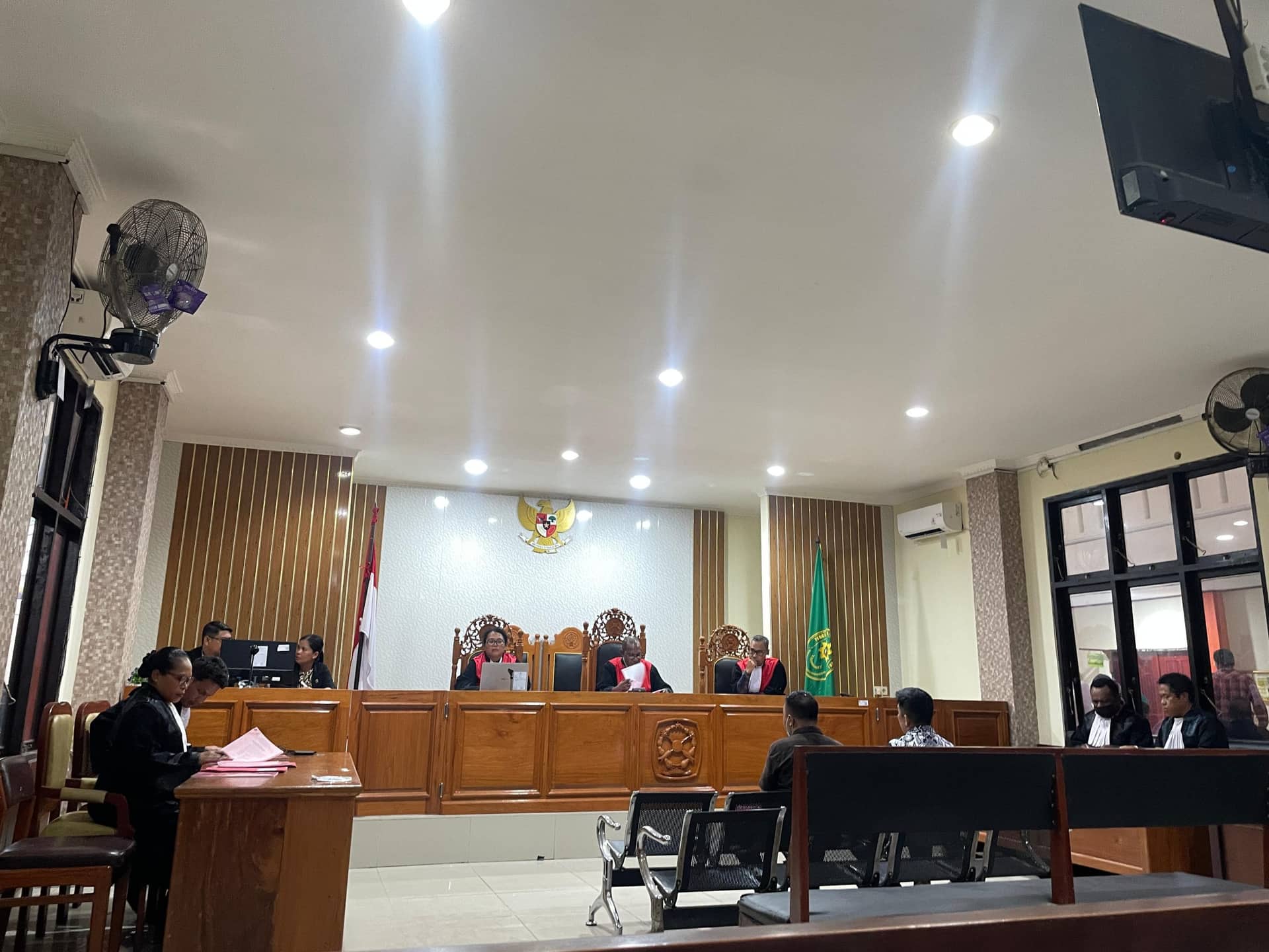 Ilustrasi berita Mimika: Majelis Hakim PN Jayapura Gelar Sidang Perdana Kasus Korupsi Proyek Jembatan Agimuga