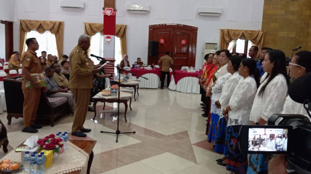 Ilustrasi berita Mimika: Bupati Mimika Kukuhkan Bunda PAUD dan Ketua Posyandu, Tegaskan Komitmen Bangun Generasi Emas Sejak Usia Dini