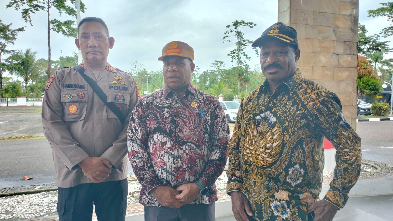 Ilustrasi berita MIMIKA: Bupati Mimika Undang Pemkab Puncak dan Dua Kubu Bertikai Gelar Pertemuan Bahas Rencana Perdamaian