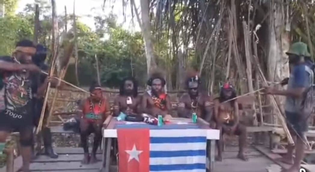 Ilustrasi berita Papua: Batalion Kanibal dan Batalion Semut Merah Pimpinan Elkius Kobak Dalang Penembakan Pesawat Smart Air di Bandara Korowai Batu, Boven Digoel