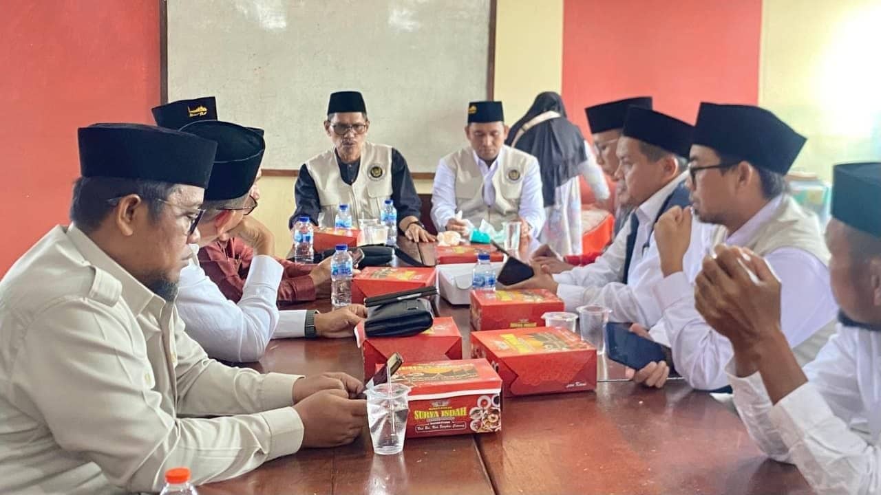 Ilustrasi berita Mimika: Keberangkatan Haji Mimika 2026 Alami Penyesuaian Jadwal, PPIHD Mimika Intensifkan Koordinasi
