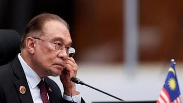 Ilustrasi berita INTERNASIONAL: Perpecahan Internal Anwar Ibrahim di Malaysia Memicu Konflik Politik
