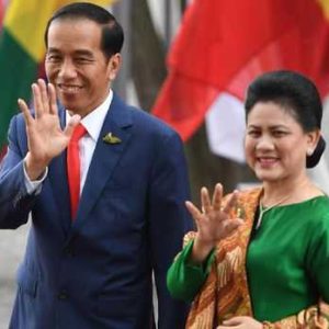 Presiden Jokowi dan Ibu Negara Negatif COVID-19